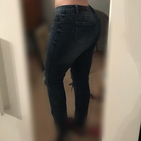 ~SOLD~ Bluenotes Booty Pop Jeggings - Picture 2 of 3